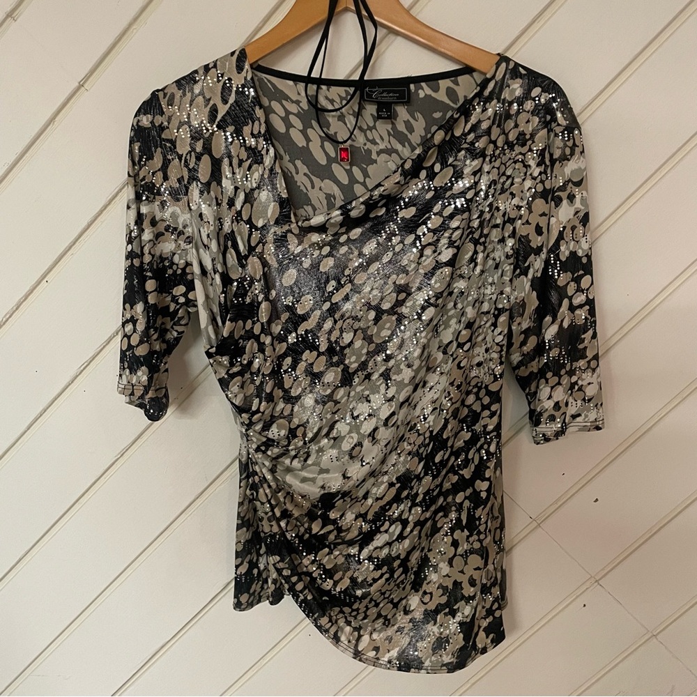 Dressbarn Collection Metallica Detailed Top, size L